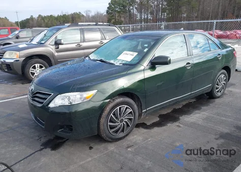 2010 Toyota Camry Le z USA, uszkodzony, nr VIN 4T1BF3EK6AU543863